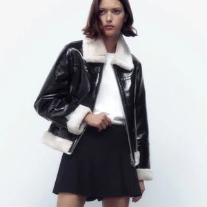 Zara woman’s black double faced faux fur jacket size extra small